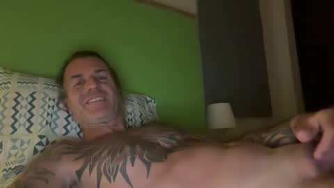 Snapshot of lelehot1 chatting on 02.17.26 lelehot1 online show from 02.17.26