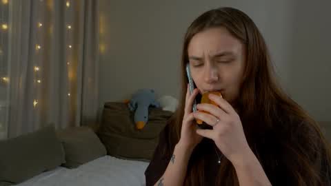 Lelia online show from 03.06.26