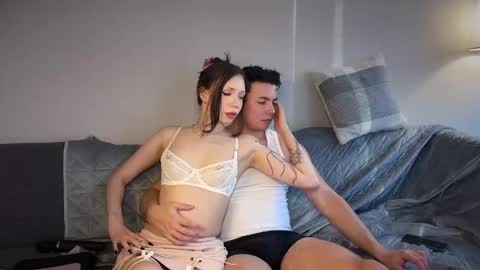 2 shy lemons 1 peach online show from 03.10.26