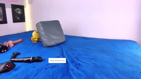 Lenaandwilliam online show from 09.29.25