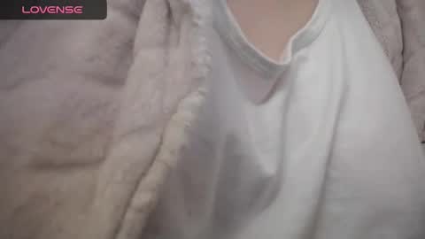 Snapshot of lenagolden chatting on 01.08.25 lenagolden online show from 01.08.25