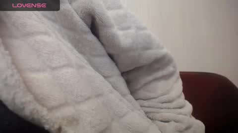 Snapshot of lenagolden chatting on 01.31.25 lenagolden online show from 01.31.25