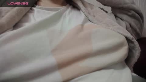 Snapshot of lenagolden chatting on 02.14.25 lenagolden online show from 02.14.25