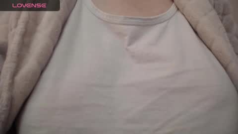 Snapshot of lenagolden chatting on 02.21.25 lenagolden online show from 02.21.25