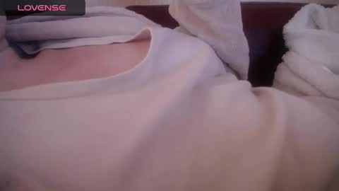 Snapshot of lenagolden chatting on 02.21.25 lenagolden online show from 02.21.25