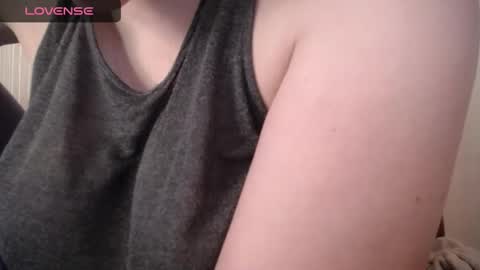 Snapshot of lenagolden chatting on 03.08.25 lenagolden online show from 03.08.25