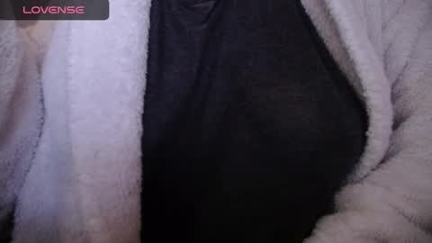 Snapshot of lenagolden chatting on 10.30.25 lenagolden online show from 10.30.25