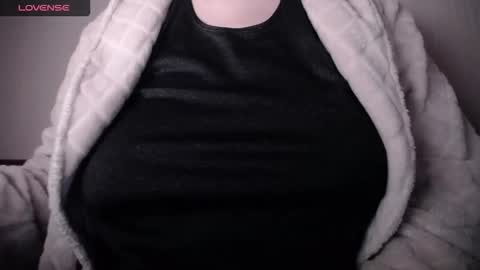 lenagolden online show from 02.25.26