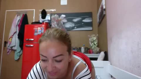 lenalana2 online show from 09.16.25