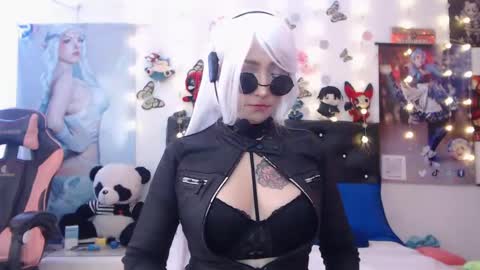 Snapshot of lenaleenyan chatting on 01.29.25 lenaleenyan online show from 01.29.25