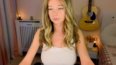 Snapshot of lenamuti chatting on 05.22.26 Lena online show from 05.22.26