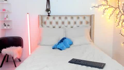 Lena  online show from 02.26.26