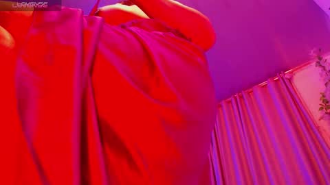 Lenna Kang online show from 12.20.24