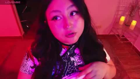 Lenna Kang online show from 09.14.25