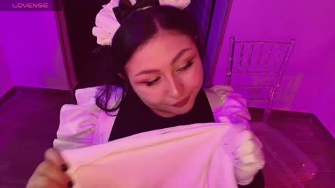 Lenna Kang online show from 10.25.25