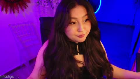 Lenna Kang online show from 10.28.25