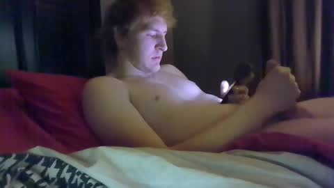 lenewton2004 online show from 02.24.25