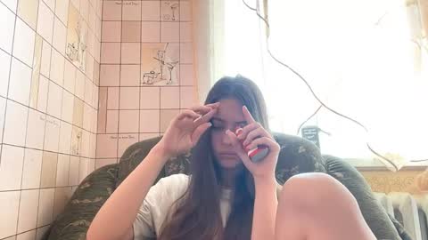 Snapshot of lenniepennachio chatting on 05.03.26 Hellomy name is Natalyits my first day here nice to meet you Give me 50 thumbs ups online show from 05.03.26