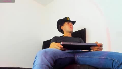 leo183877 online show from 03.12.26