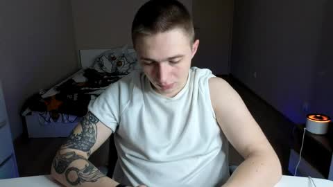Snapshot of leo__miller chatting on 05.08.26 LEO online show from 05.08.26