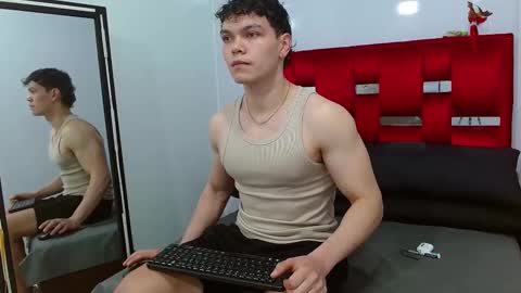 Snapshot of leo_morris chatting on 12.28.24 leo_morris online show from 12.28.24