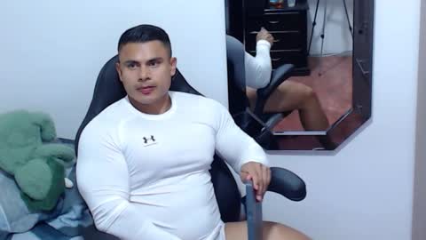 Snapshot of leo_muscleboy chatting on 03.20.26 Leo online show from 03.20.26