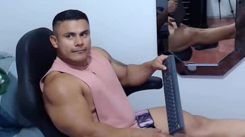Snapshot of leo_muscleboy chatting on 03.22.26 Leo online show from 03.22.26
