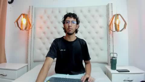 Snapshot of leo_sanz6 chatting on 06.22.26 LEO online show from 06.22.26