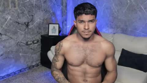 Leo independent model online show from 09.20.25