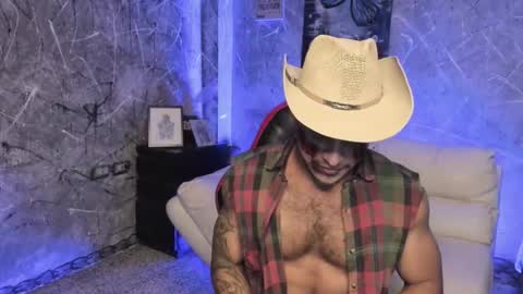 Leo independent model online show from 11.03.25