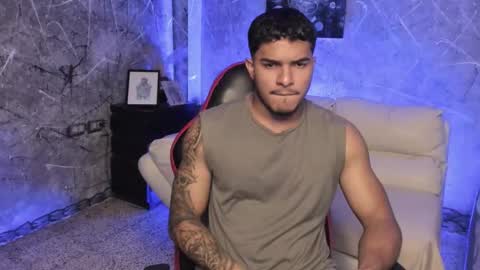 Leo independent model online show from 11.18.25