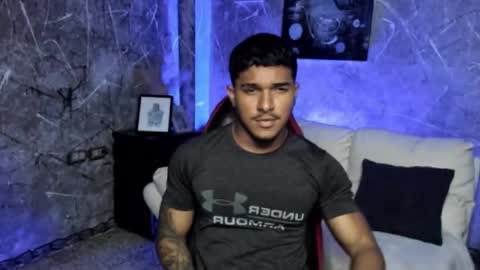 Leo independent model online show from 01.09.26