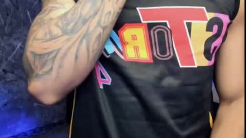 Leo independent model online show from 02.04.26