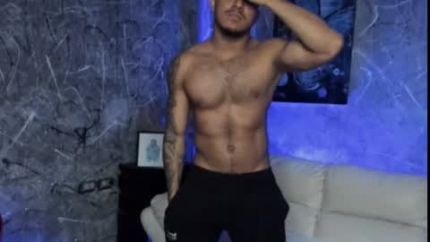 Leo independent model online show from 02.05.26