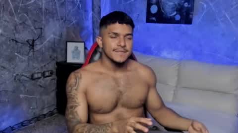 Leo independent model online show from 02.13.26