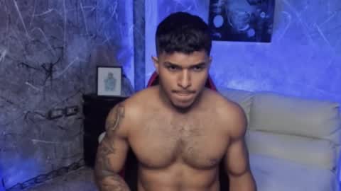 Leo independent model online show from 02.14.26