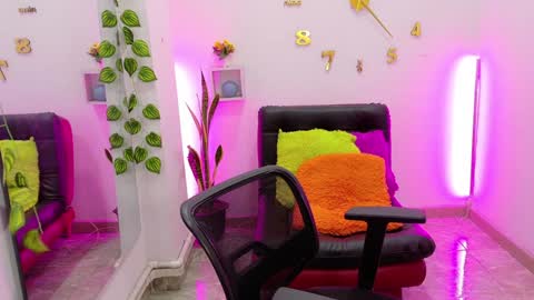 Snapshot of leoadamss chatting on 01.15.25 Leo online show from 01.15.25