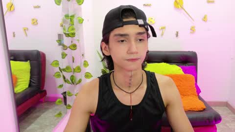 Snapshot of leoadamss chatting on 01.28.25 Leo online show from 01.28.25