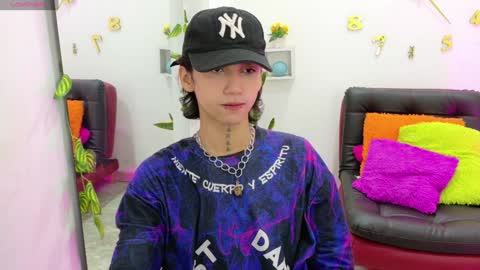 Snapshot of leoadamss chatting on 02.03.25 Leo online show from 02.03.25