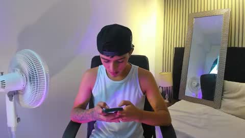 leohard_ online show from 02.03.26