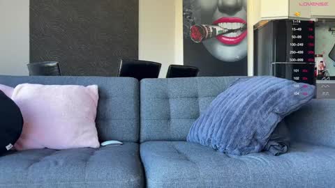 Leon online show from 02.01.25