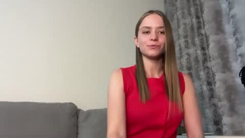 Snapshot of leona_grand chatting on 06.13.26 Emma online show from 06.13.26