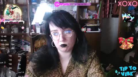 Snapshot of leona_harrison chatting on 01.26.25 Leona Harrison online show from 01.26.25