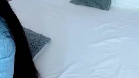 LUCY online show from 10.02.25