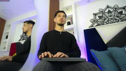 Snapshot of leonardfoxx chatting on 04.15.26 leonardo online show from 04.15.26