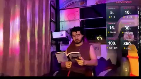 Snapshot of leonel_wargen chatting on 11.04.25 Artorias online show from 11.04.25