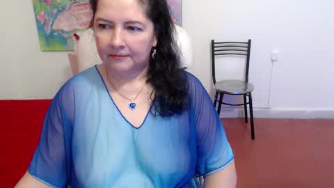 leonela   online show from 09.14.25
