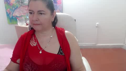 leonela   online show from 10.20.25