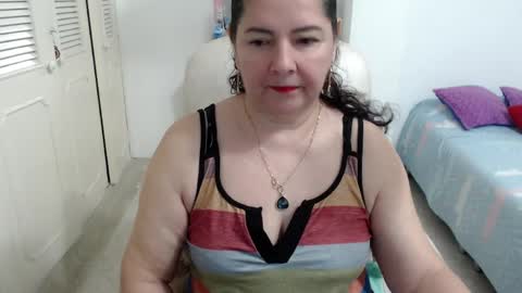 leonela   online show from 04.06.26