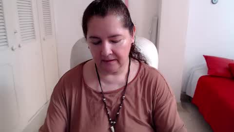 Snapshot of leonela_69 chatting on 06.14.26 leonela online show from 06.14.26